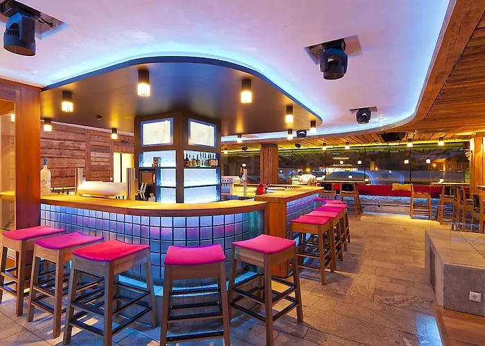 Ξενοδοχείο Harakiri Partyhouse 3*