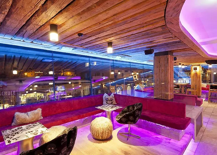 Ξενοδοχείο Harakiri Partyhouse