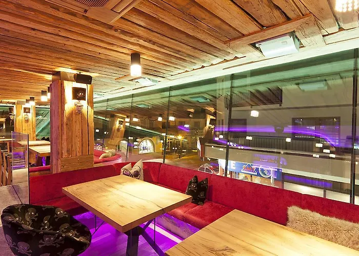 Ξενοδοχείο Harakiri Partyhouse 3*