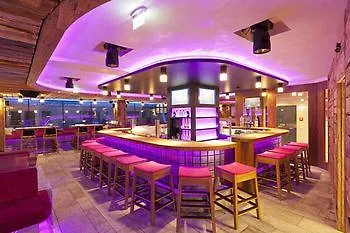 Harakiri Partyhouse Szálloda