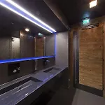 Harakiri Partyhouse מאיירהופן