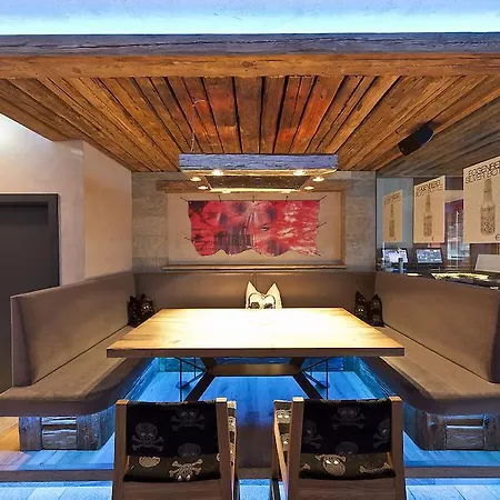 Harakiri Partyhouse Hotel Mayrhofen